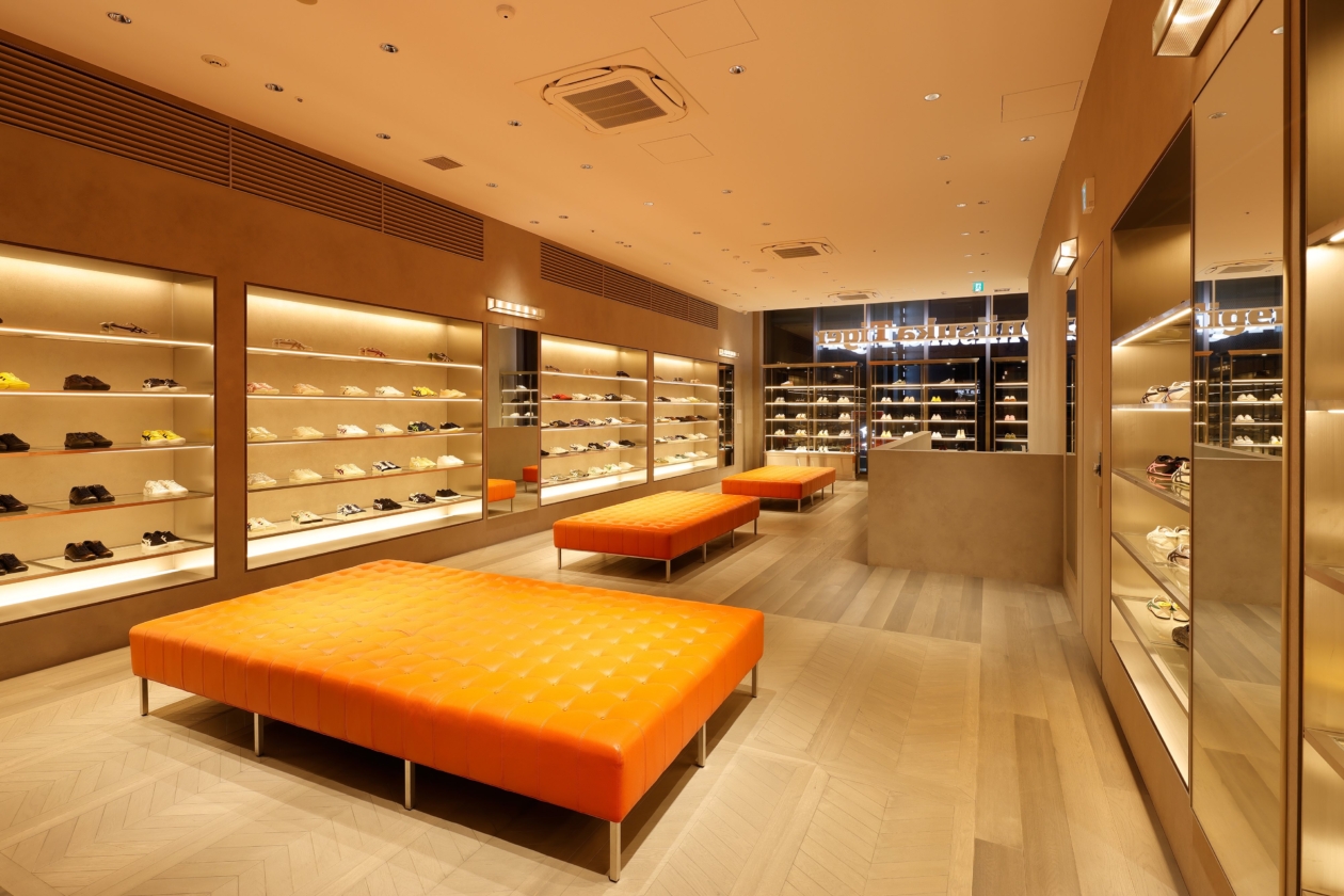 Onitsuka Tiger Ginza