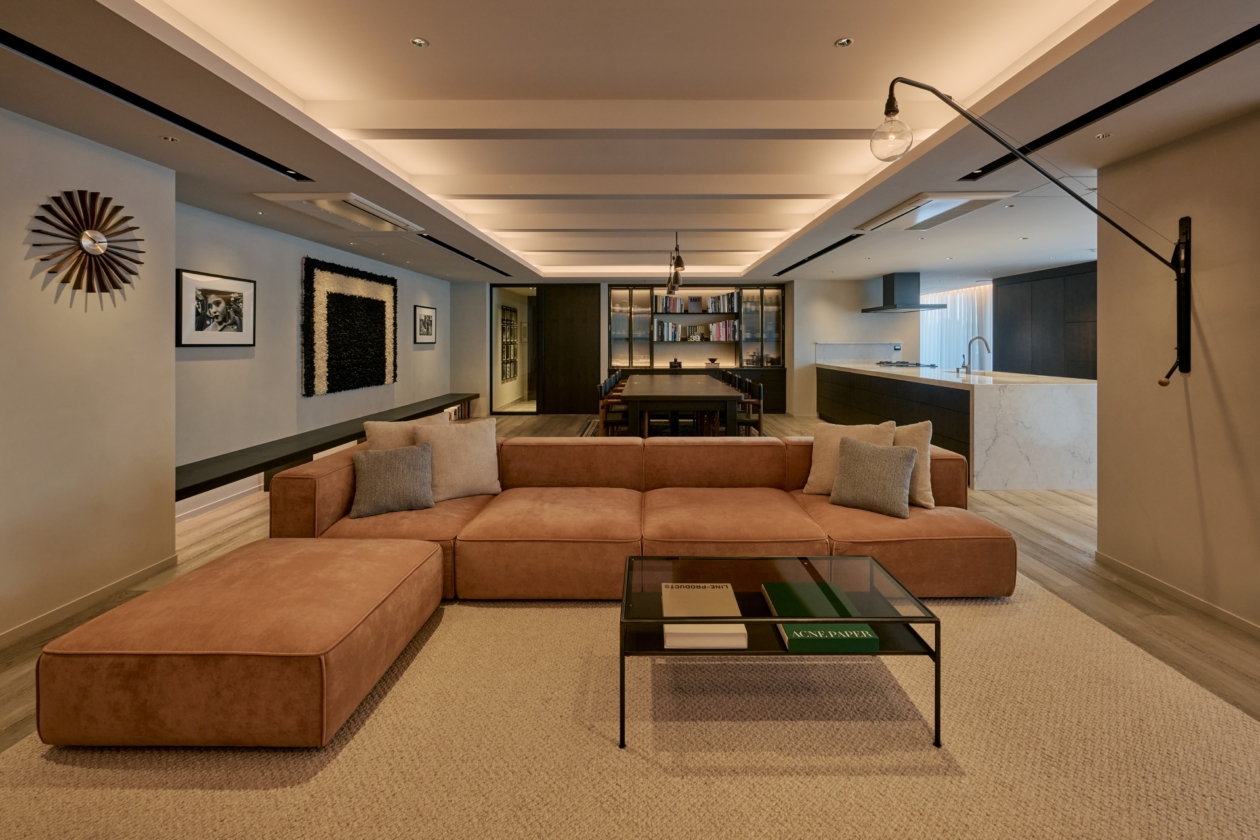 N HOUSE